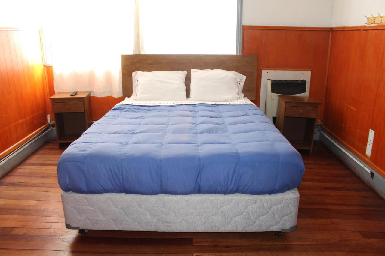 Hostal Capricho De Carlitos Valdivia Exterior photo